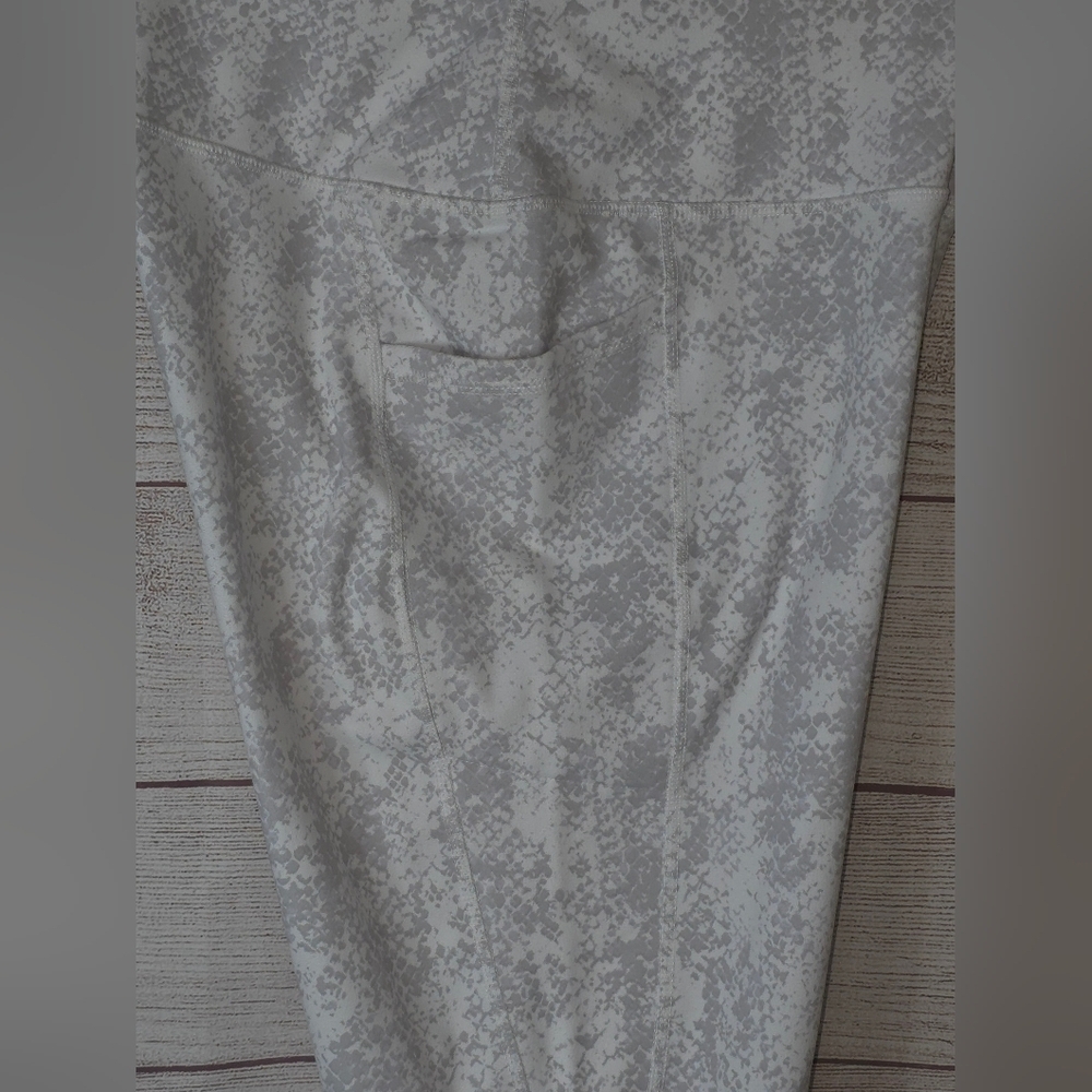 RBX Women's Performance High Waist Leggings Size Large - Picture 3 of 4